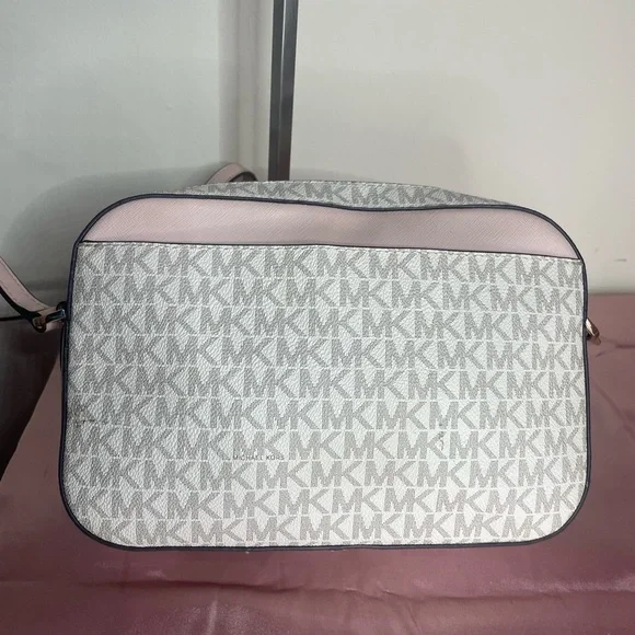 Authentic Michael Kors Purse  #049NC Jet Set Large Logo Crossbody Bag - Picture 3 of 14